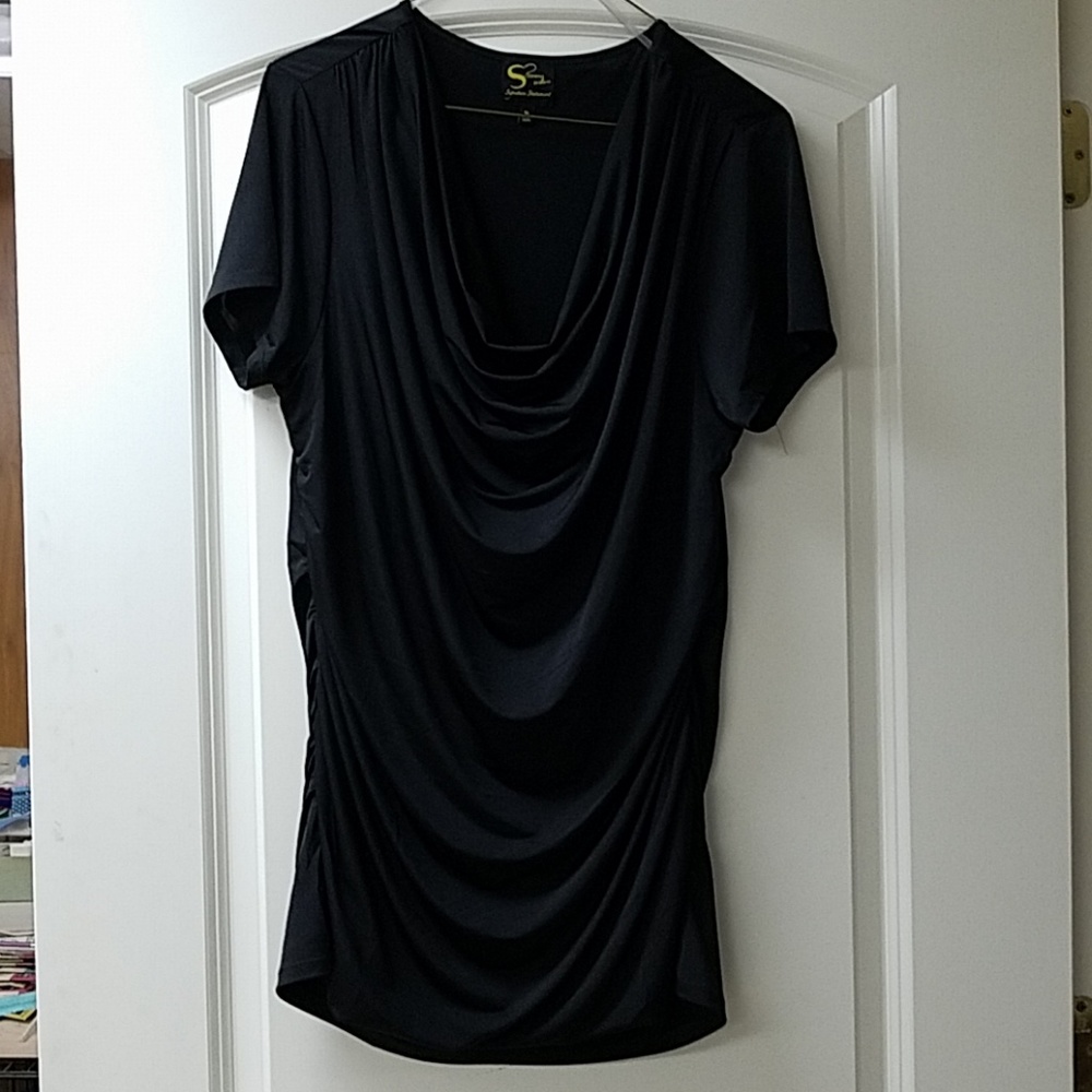 Short Sleeve Black Top